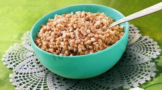 200 gramos de trigo sarraceno es una porción diaria estándar de la dieta semanal